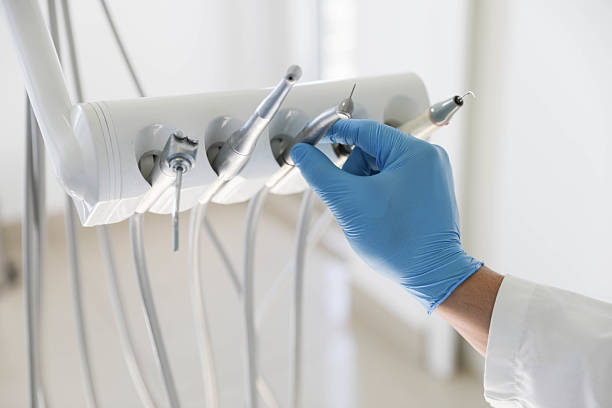 Professional Emergency Dentist technician working in New Port Richey East, FL